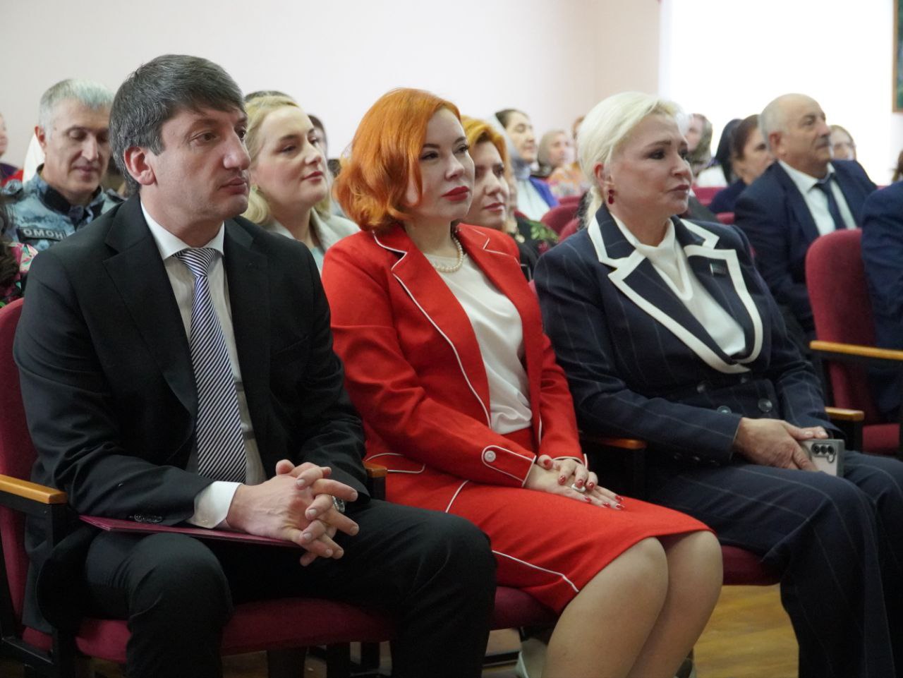 60 лет служения добру и профессионализму